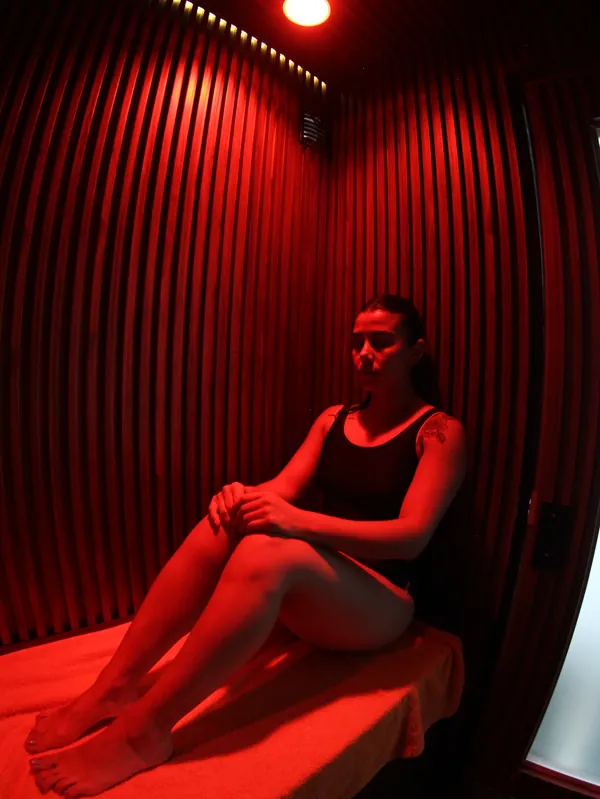 Instalaciones Vortex Clinic: Sauna terapéutico para relajación y recuperación muscular post-terapia